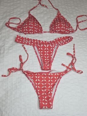 Scales Women's Coral Geo-Print Triangle Bikini Set with Adjustable Ties